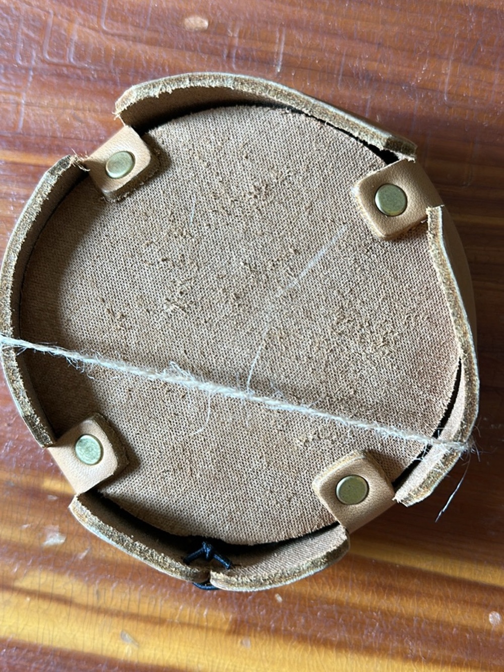 Compass-Embossed Brown Leather Coaster Set - Picture 3 of 3